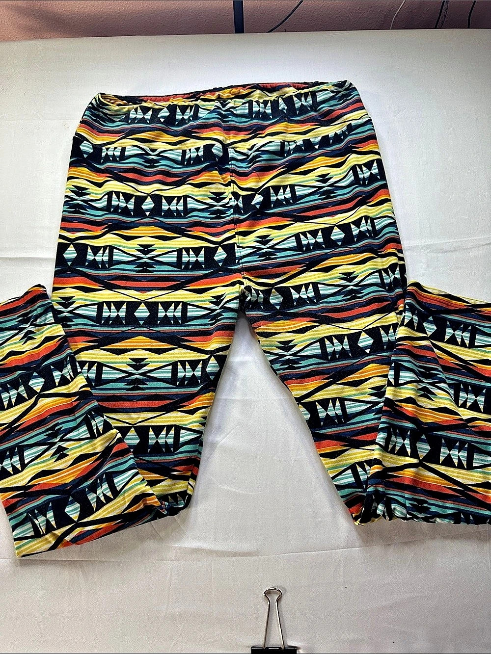 LuLaRoe Leggings Geometric Print TC2 Like New